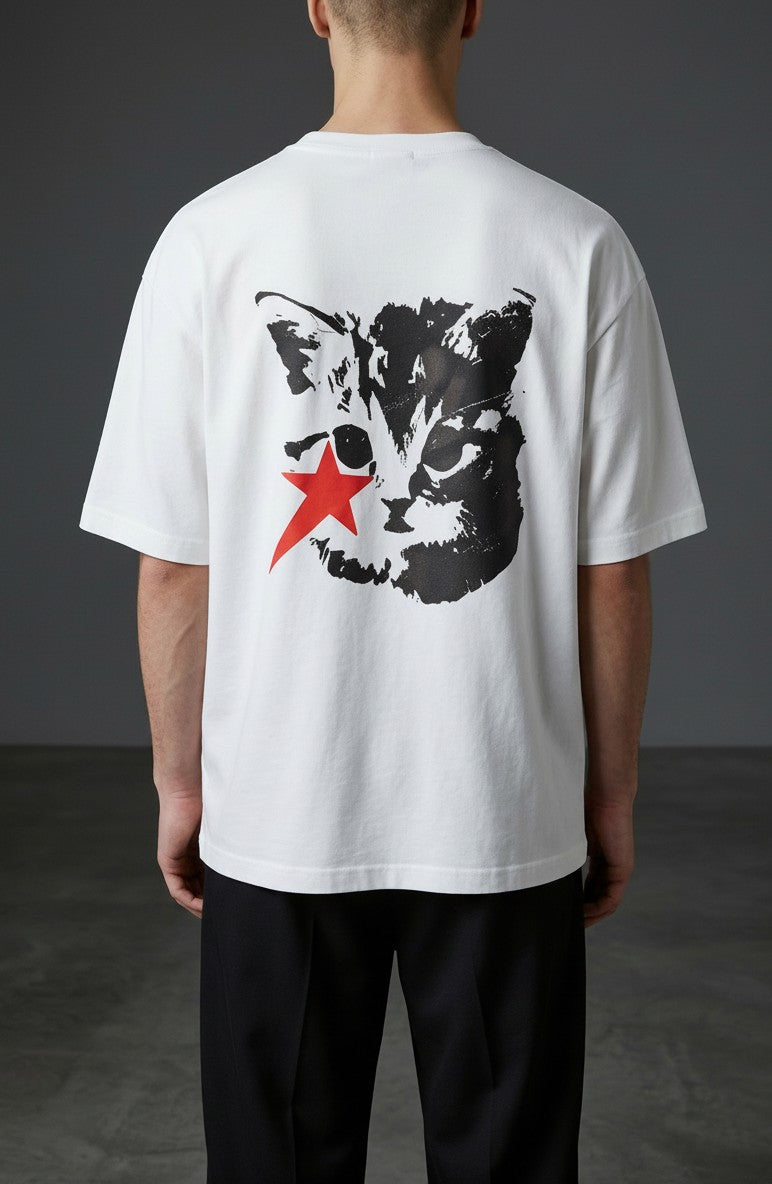 Nakış Detaylı Oversize Beyaz T-Shirt –   "Kedy"
