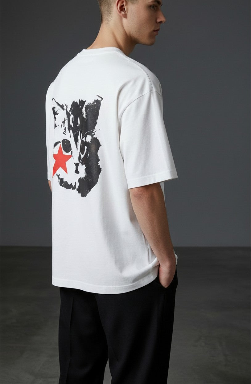 Nakış Detaylı Oversize Beyaz T-Shirt –   "Kedy"